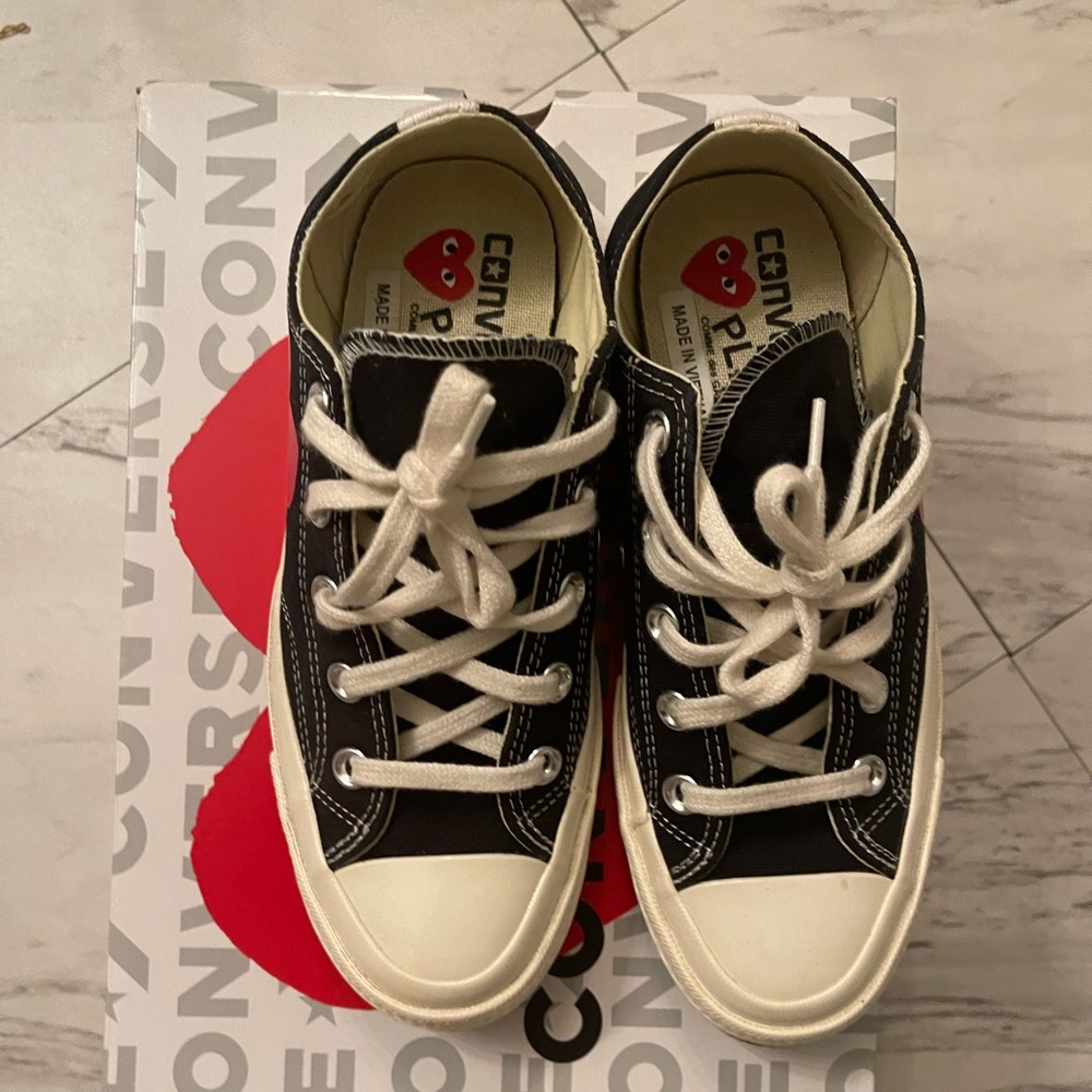 Comme de garçons converse